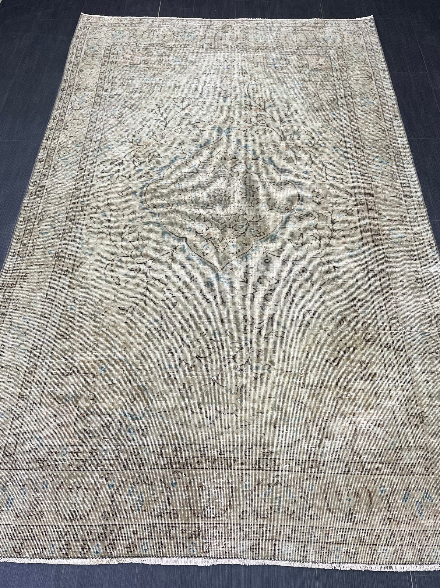 Handmade Oushak Rug Vintage 5.6 x 8.9 Rug Farmhouse Rug Wool Pile Rug Rustic Rug Wool Bohemian Rug Vintage Turkish Rug Natural Rug Muted Rug
