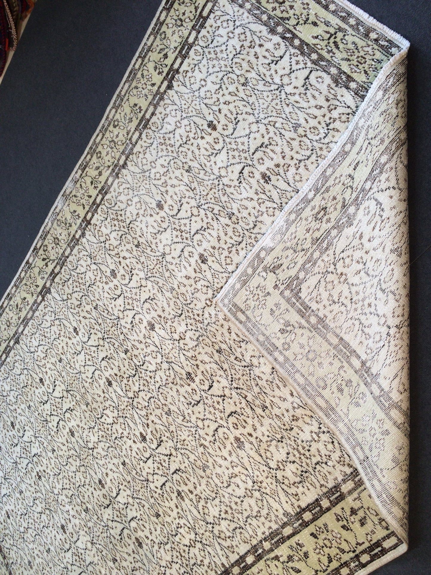9.6 X 6 Green Flowers motifs Rug, Wool Oushak Rug, Oushak Rug, Turkish Oushak Rug 6 by 10 Muted Rug