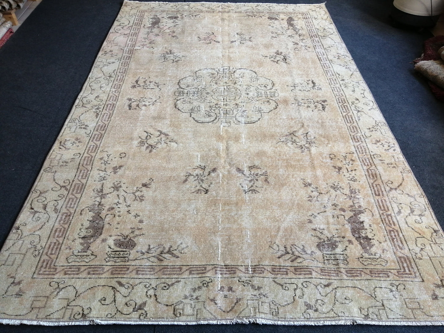 6 x 9.3 Large Area OUSHAK RUG TURKISH Oushak Rug Vintage Rug Vintage Rug Wool 6x9 Rug Hand Made Rugs Vintage Turkish Rug Muted Oriental rug