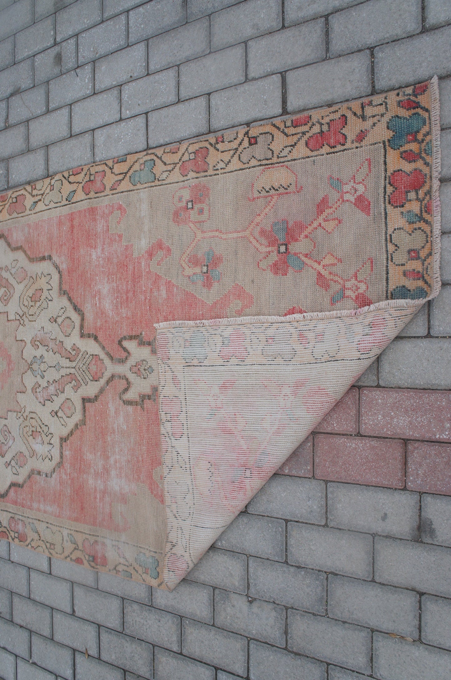 Vintage Pink rug, Vintage Turkish Rug, Oushak Rug, Hand woven Rug, Bohemian Rug , Oriental Rug, Muted Vintage rug,