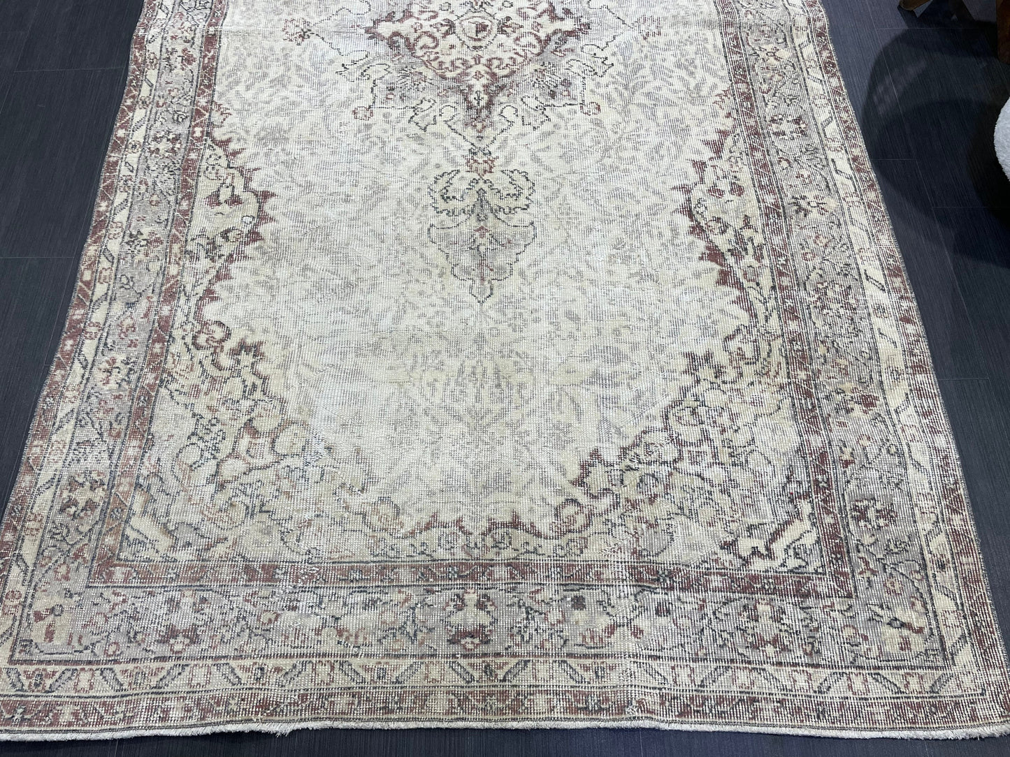 Persian Rug, Neutral Turkish Rug, Antique 5.2 x 9.8 Rug, Neutral Rug, Oushak Rug, Hand knotted Rug, Distressed Rug, Vintage Rug, Handmade