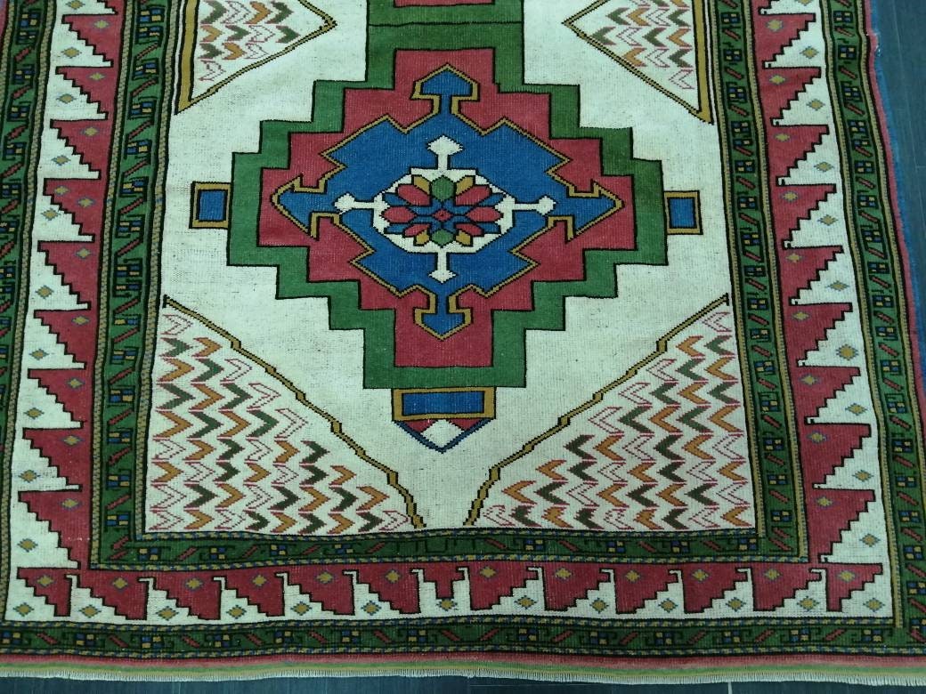 TURKISH Rug, wool Hand Made Rug, 6x9 Rustic Oushak Rug, Boho Rug, Vintage Blue and Green Rugs, Farmhouse Rug, Vintage Rug, Oushak Rug