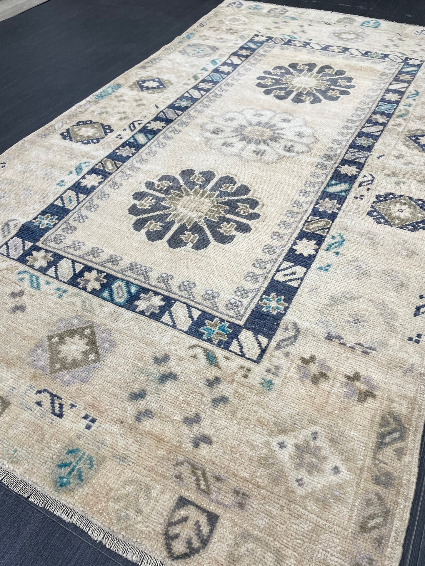 Vintage Handmade Rug Muted 3.6 x 6.3 Vintage Rug Wool Oushak Rug Hand Made Rugs Vintage Turkish Rug Living Room Rug