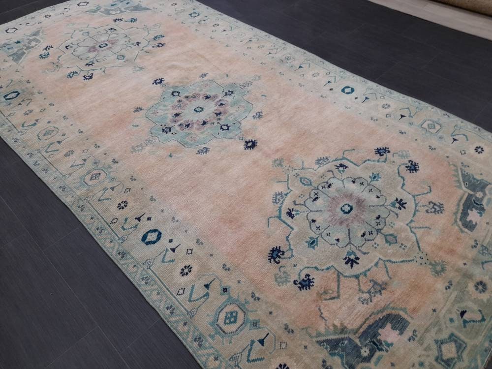Hand Knotted Rug, Vintage Oriental RUG, Muted Vintage 5x10 Rug, Vintage Fine Rug Wool Oushak Rug, Vintage Persian Rug, Vintage Turkish Rug.