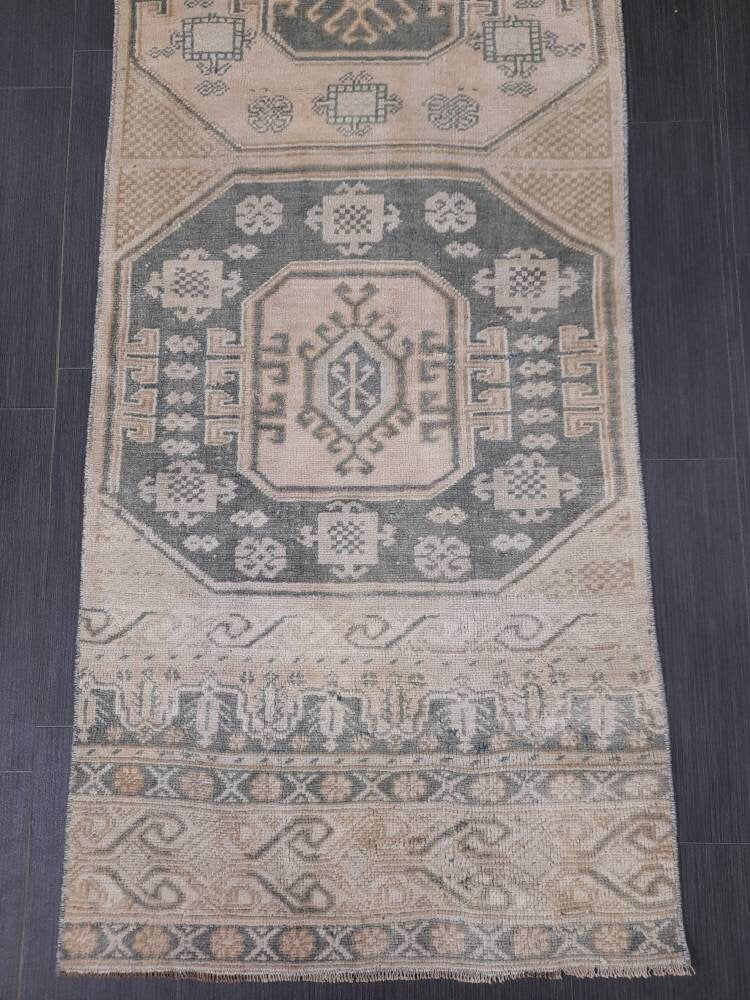 Muted Wool Vintage Runner Rug 2.5 x 9.5 Turkish Runner Rug Vintage Handmade Runner Rug Hallway Runner Rug Kitchen Runner Short Wool Runner