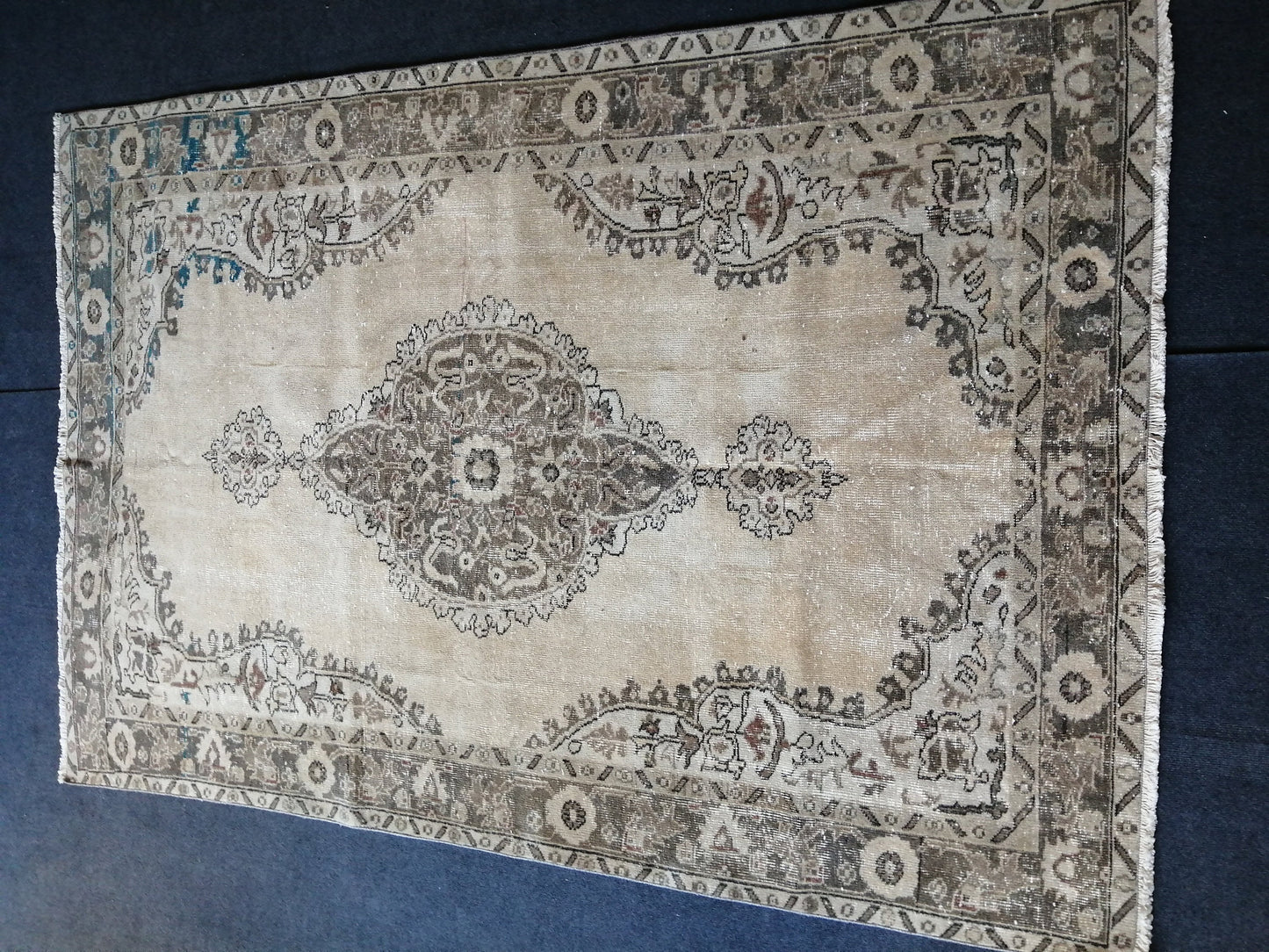 5.3 x 8 TURKISH Muted Rug Vintage Rug Vintage Persian Rug Wool Oushak Rug Hand Made Rugs Vintage Turkish Rug