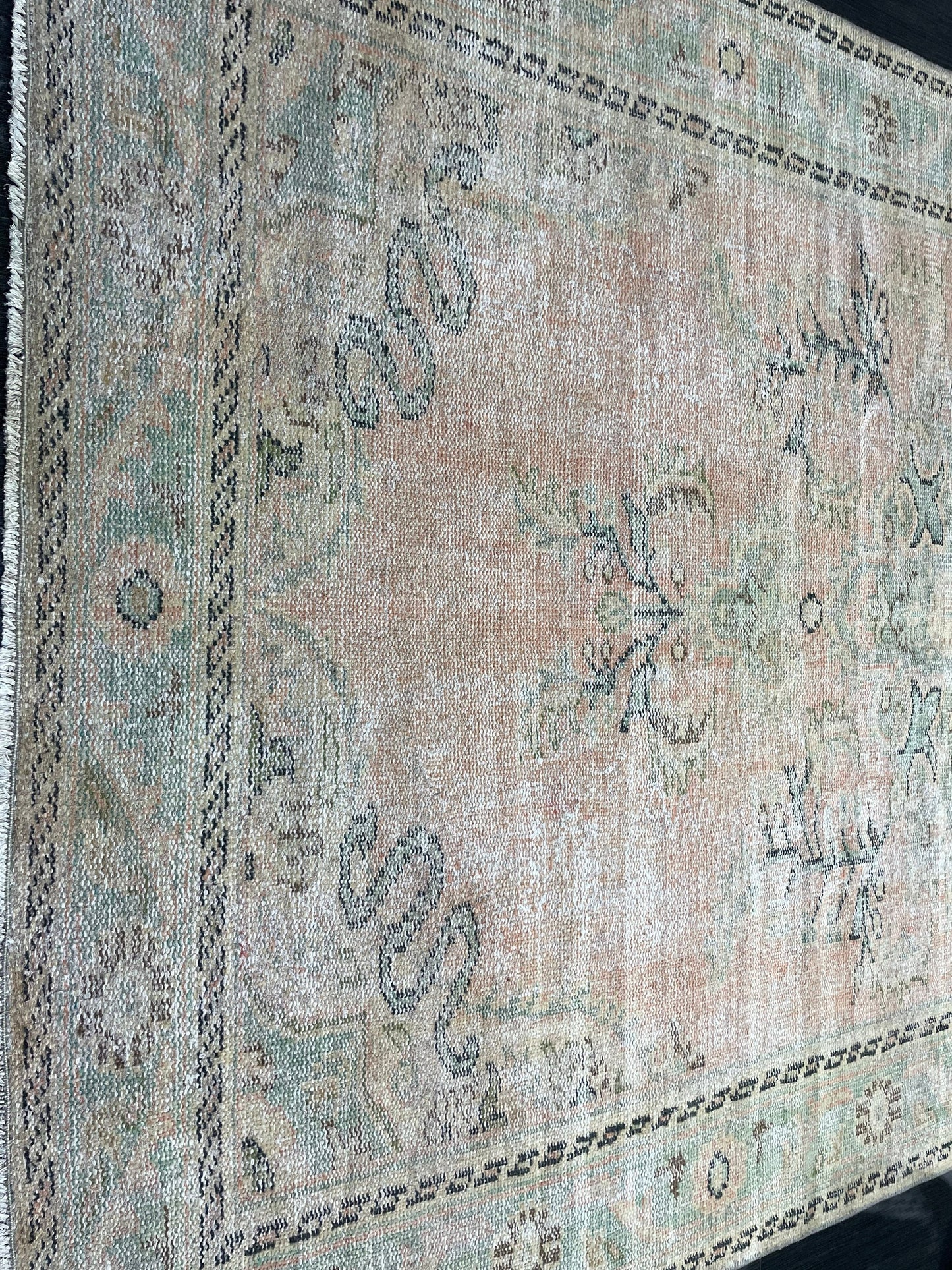 Distressed Antique Rug, Vintage rug, Muted Persian 5.9 x 9.2 Rug, turkish Rug, Pink Oushak rug, Handmade Rug, Hand Knotted Rug,