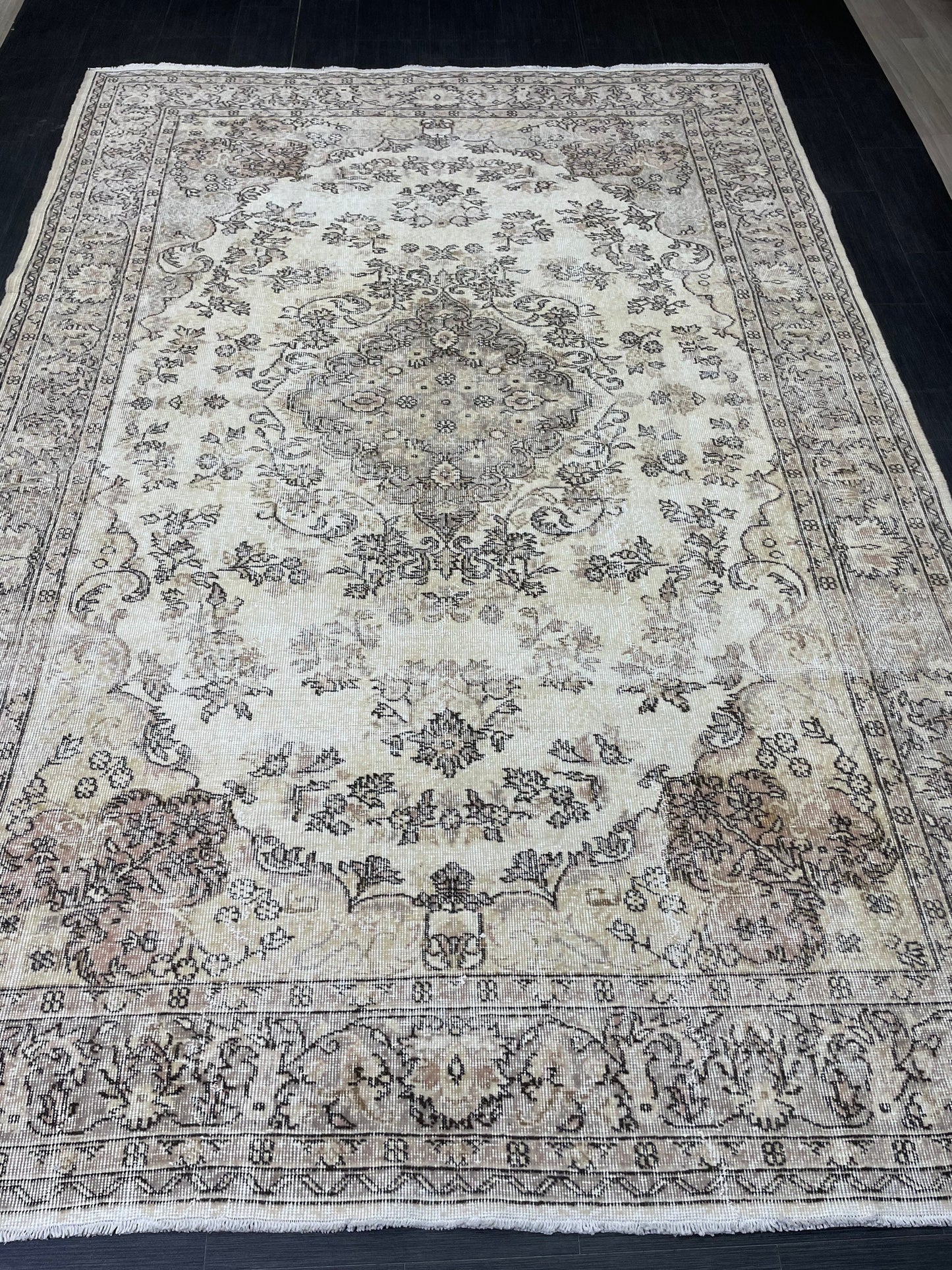 Muted Vintage Rug Neutral 7 x 10.5 Persian Rug Vintage Rug Wool Oushak Rug Neutral Handmade Rug Vintage Turkish Rug Hand Knotted Rug