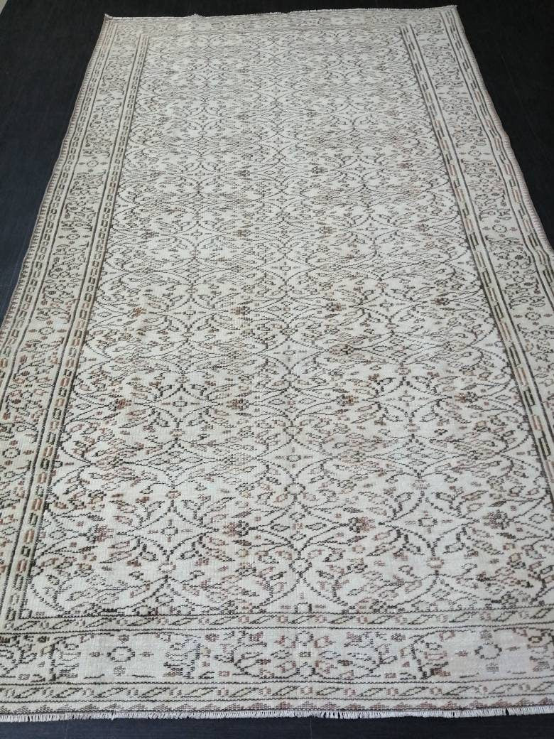 Persian RUG Neutral Vintage Muted Oushak Rug 5.7 x 10 Large Vintage Rug Wool Oushak Rug Hand Made Rugs Vintage Turkish Rug 5.7x10 Oriental