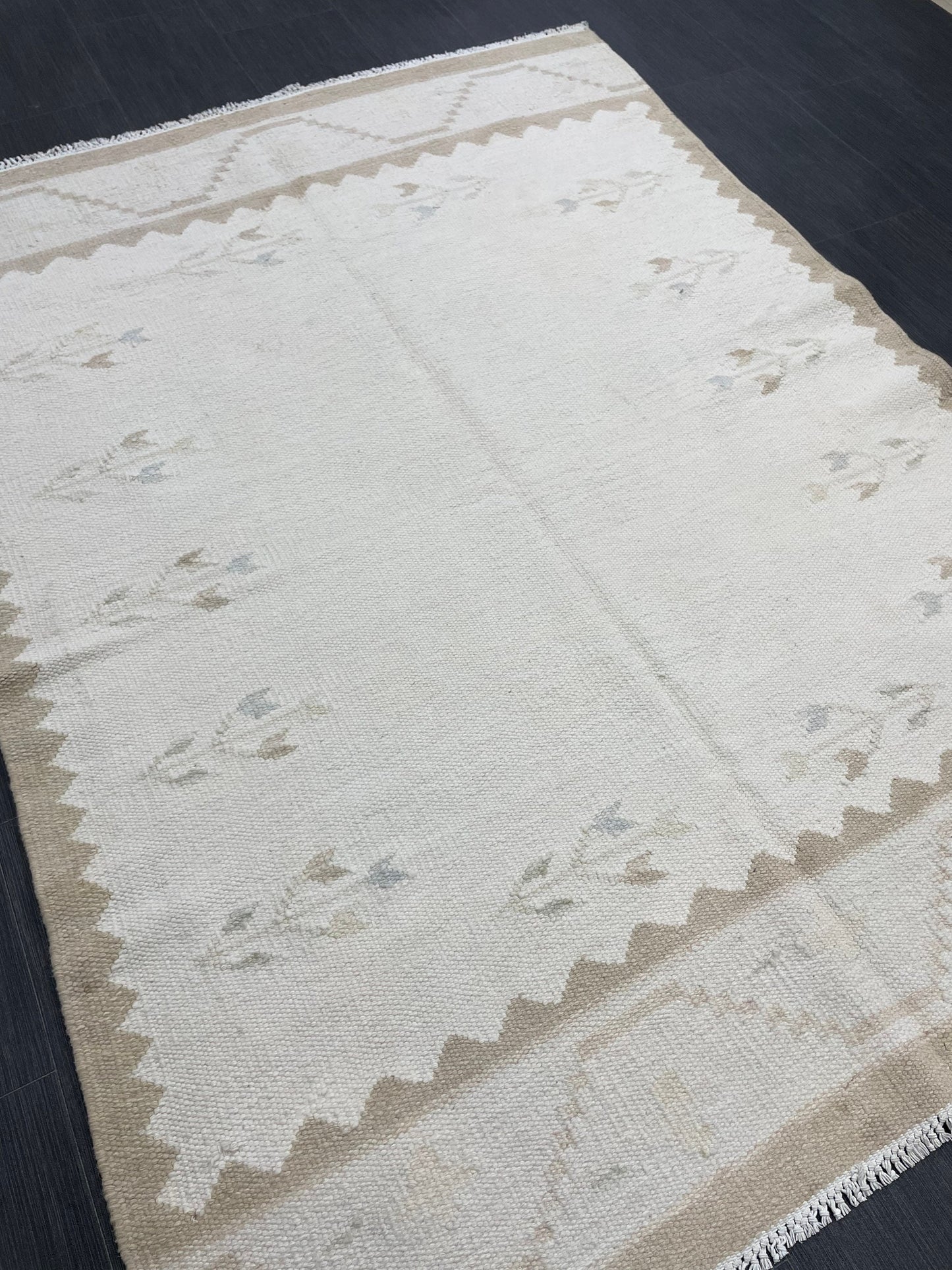 Natural 4.5 x 6 Rug Vintage Kilim Handmade Rug, Flatwoven Oushak Rug Rustic Rug, Flat Weave Rug Turkish Rug Farmhouse Rug Vintage Wool rug