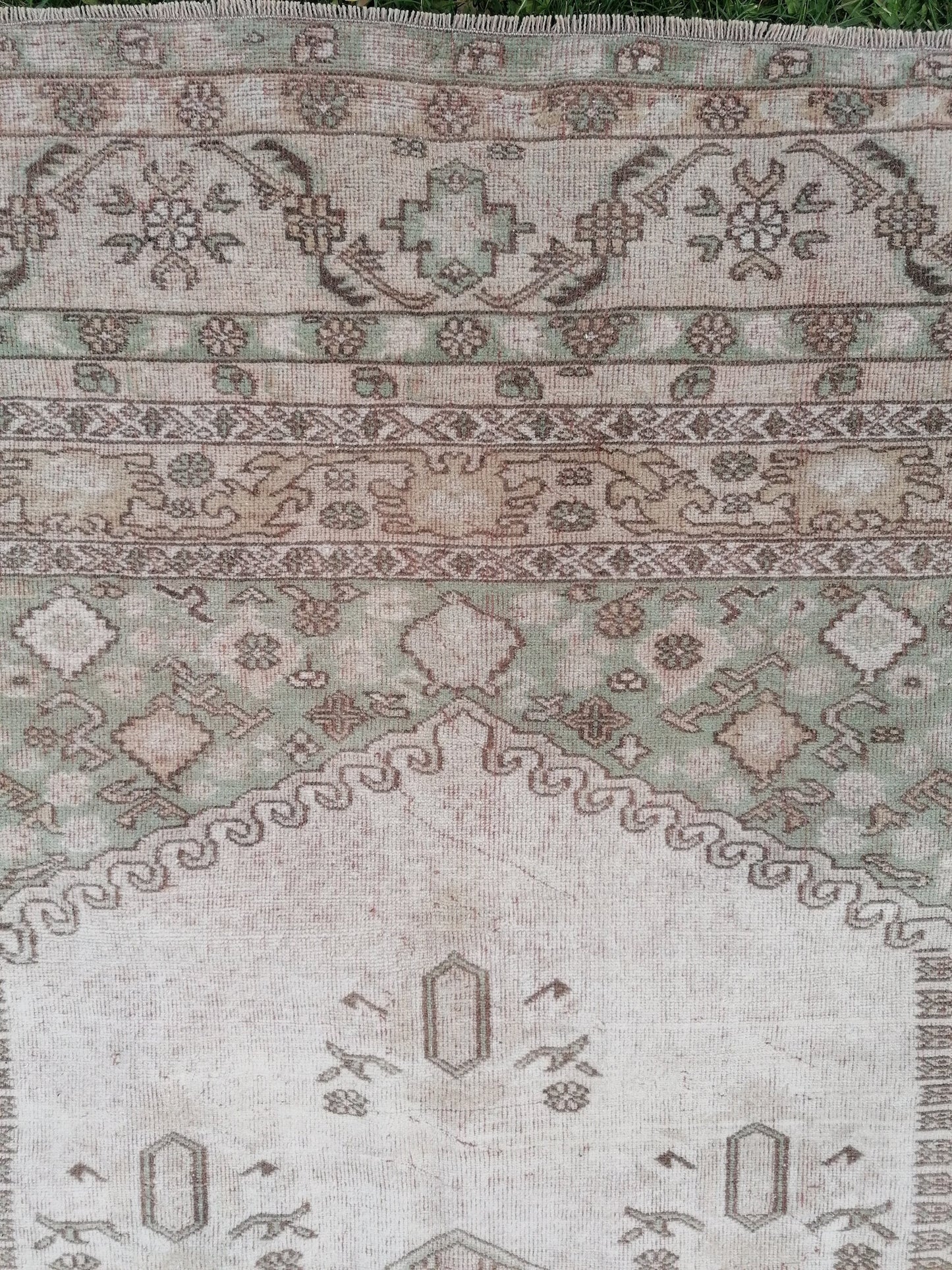 5'6x7'6 faded oushak wool rug large muted turkısh rug, neutral vıntage handmade rug, kıtchen rug