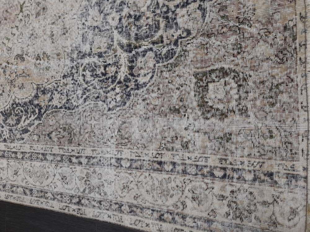 Distressed HAND Knotted Rug 6x8 Vintage Turkish Rug Oushak Rug Persian Rug Oriental Blue Rug Muted Vintage Floral Rug Elegant Wool Rug