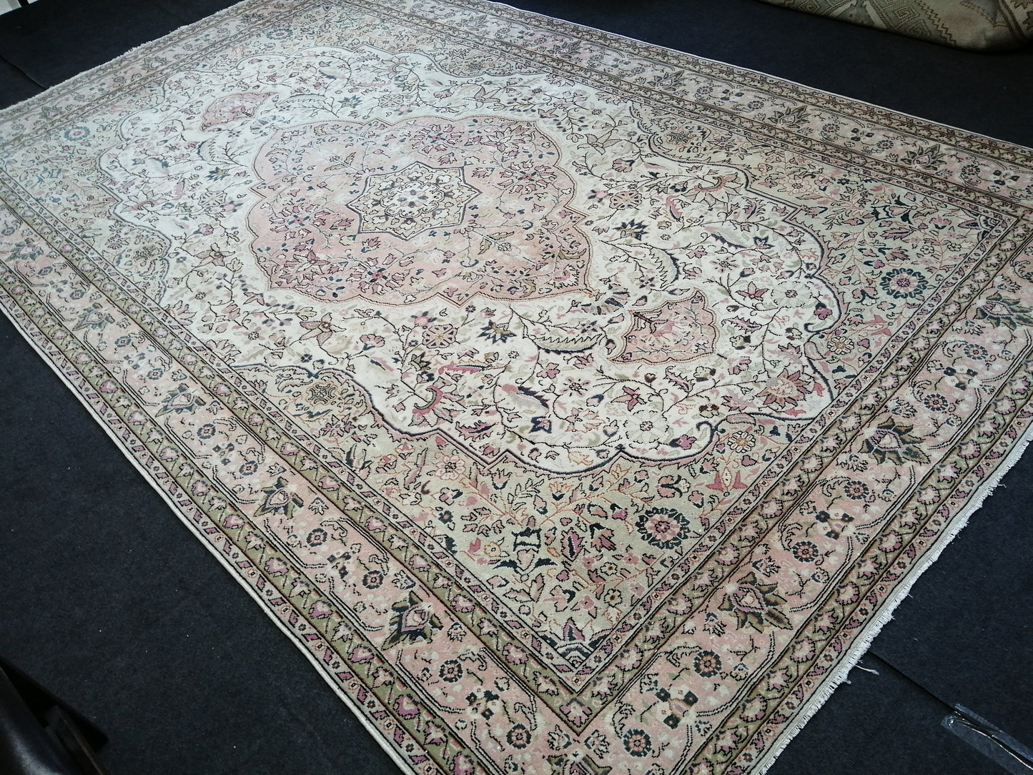 6.7 x 10.7 Large OUSHAK RUG TURKISH Oushak Rug Vintage Oushak quality Rug Vintage Runner Rug Wool Oushak Rug Hand Made Rugs Vintage Rug