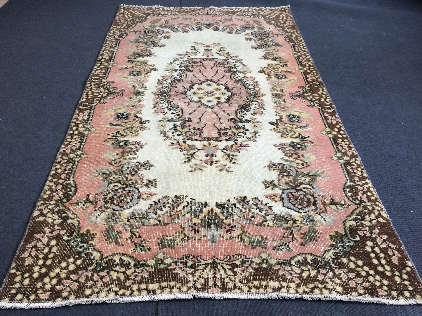 Vintage Pink Rug,4x7 Turkish Rugs Bohemian Rug, Wool Oushak Rug, Pink Oushak Rug,Hand woven Rug,Weaving Rug