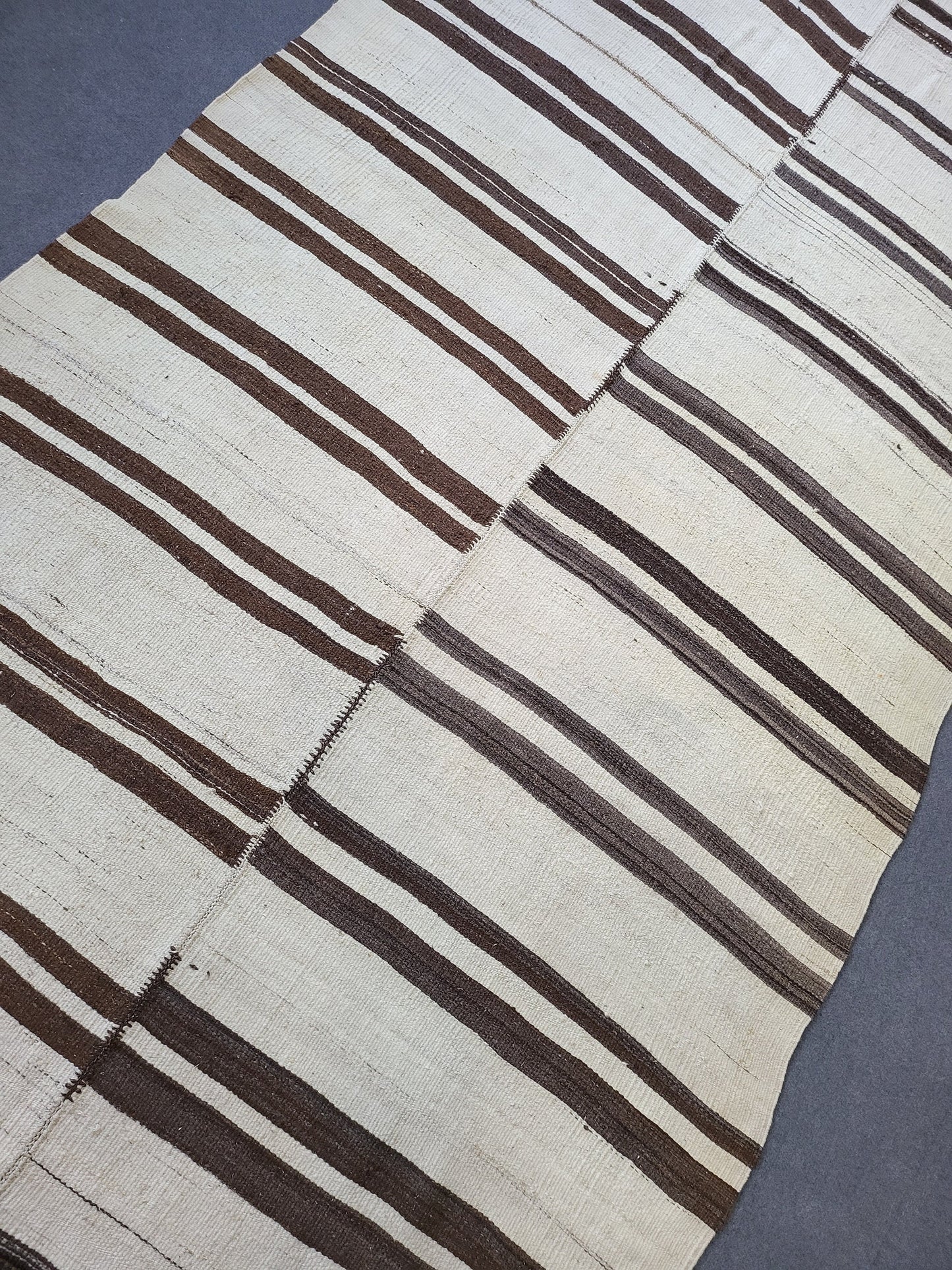 Neutral Vintage Rug Stripe 4.9 x 9.2 Wool Rug Muted Vintage Flat woven Rug Neutral Flatweave Carpet Stripped Rug Handmade Rug Turkish Kilim
