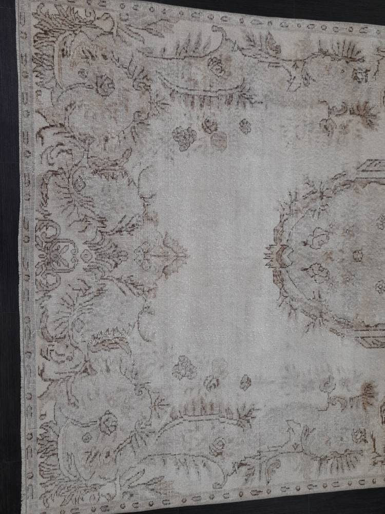 NEUTRAL Oriental RUG TURKISH 5.8 x 9.6 Muted Rug Vintage Rug Vintage Oriental Rug Wool Hand Knotted Rug Hand Made Rugs Antique Turkish Rug