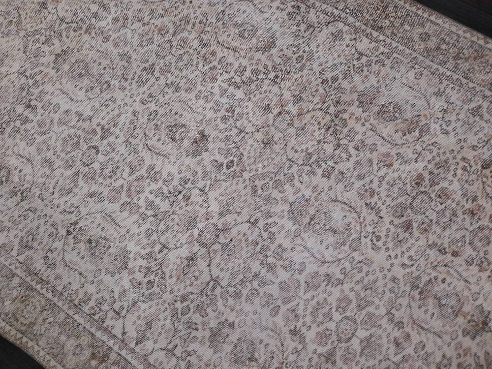 Neutral Vintage TURKISH 5.5 x 9.5 Rug Vintage Rug Vintage Muted Oriental Rug Wool Hand Knotted Rug Hand Made Rugs Antique Turkish Rug
