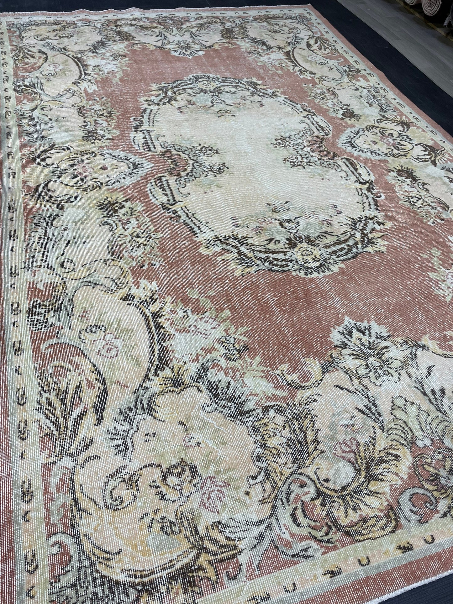 Persian Rug, Muted Vintage 7x11 Rug , Muted Oushak Rug, Rustic Rug, Turkish Rug, Farmhouse Rug, Wool rug