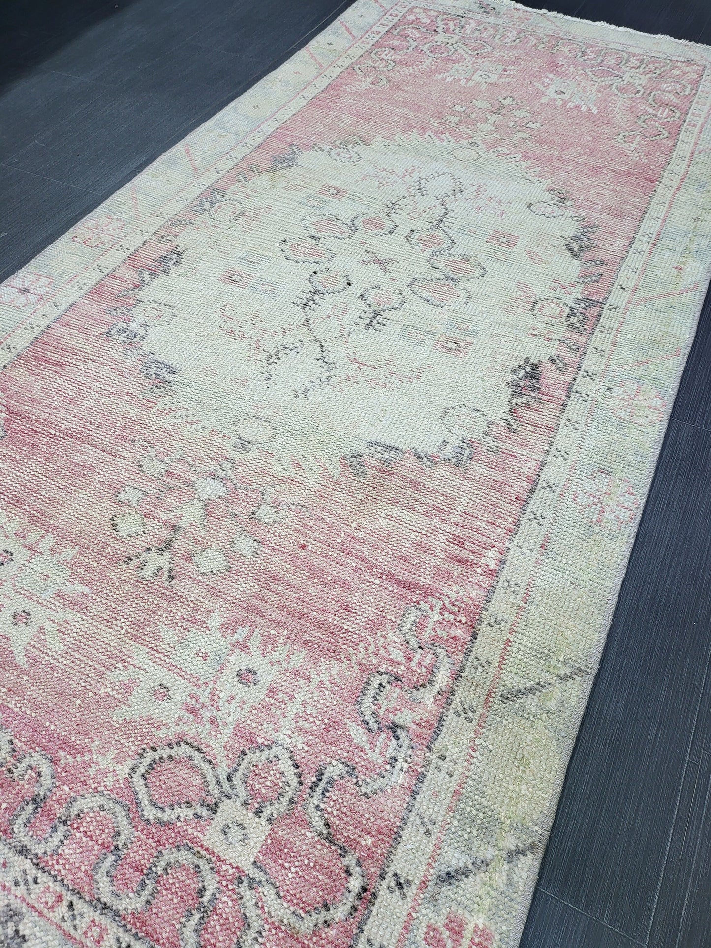 Distressed Wool Handmade Rug Vintage Oushak Rug, 2.8 x 5.9 Oriental Rug, Rug Vintage Turkish Rug, Farmhouse Rug Vintage Rug Living room Rug