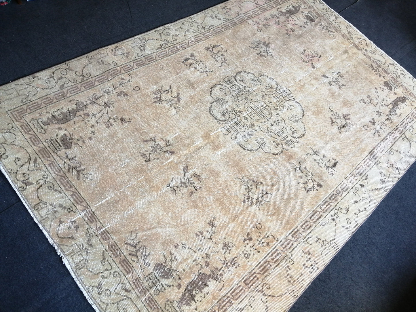 6 x 9.3 Large Area OUSHAK RUG TURKISH Oushak Rug Vintage Rug Vintage Rug Wool 6x9 Rug Hand Made Rugs Vintage Turkish Rug Muted Oriental rug