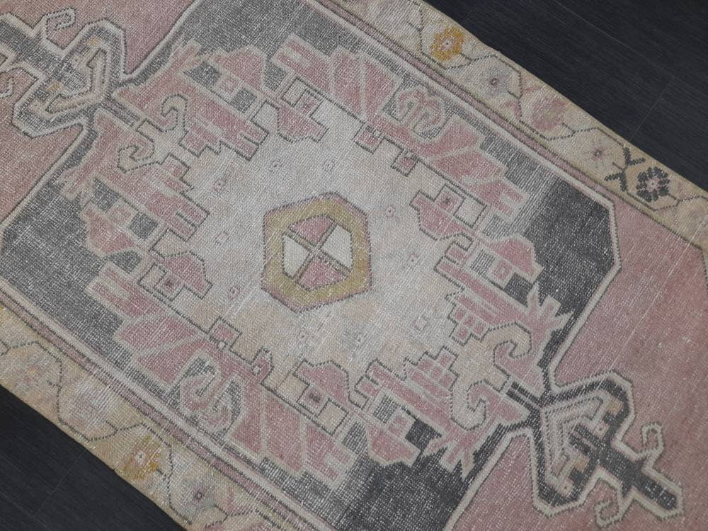 Hand Made Rug, Oushak Rug, Rustic Rug 4.2 x 9.2 Vintage Rug Pink Turkish Rug, Farmhouse Rug, Vintage Oriental Rug, Wool Hand Knotted rug