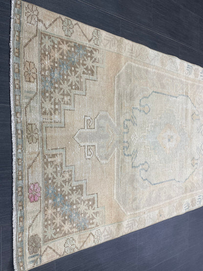 3.5 x 7 Rug Hand Made Rug Oushak Rug, Rustic Rug Distressed Rug, Rug Runner, Turkish Rug, Farmhouse Rug, Vintage Rug, Wool rug