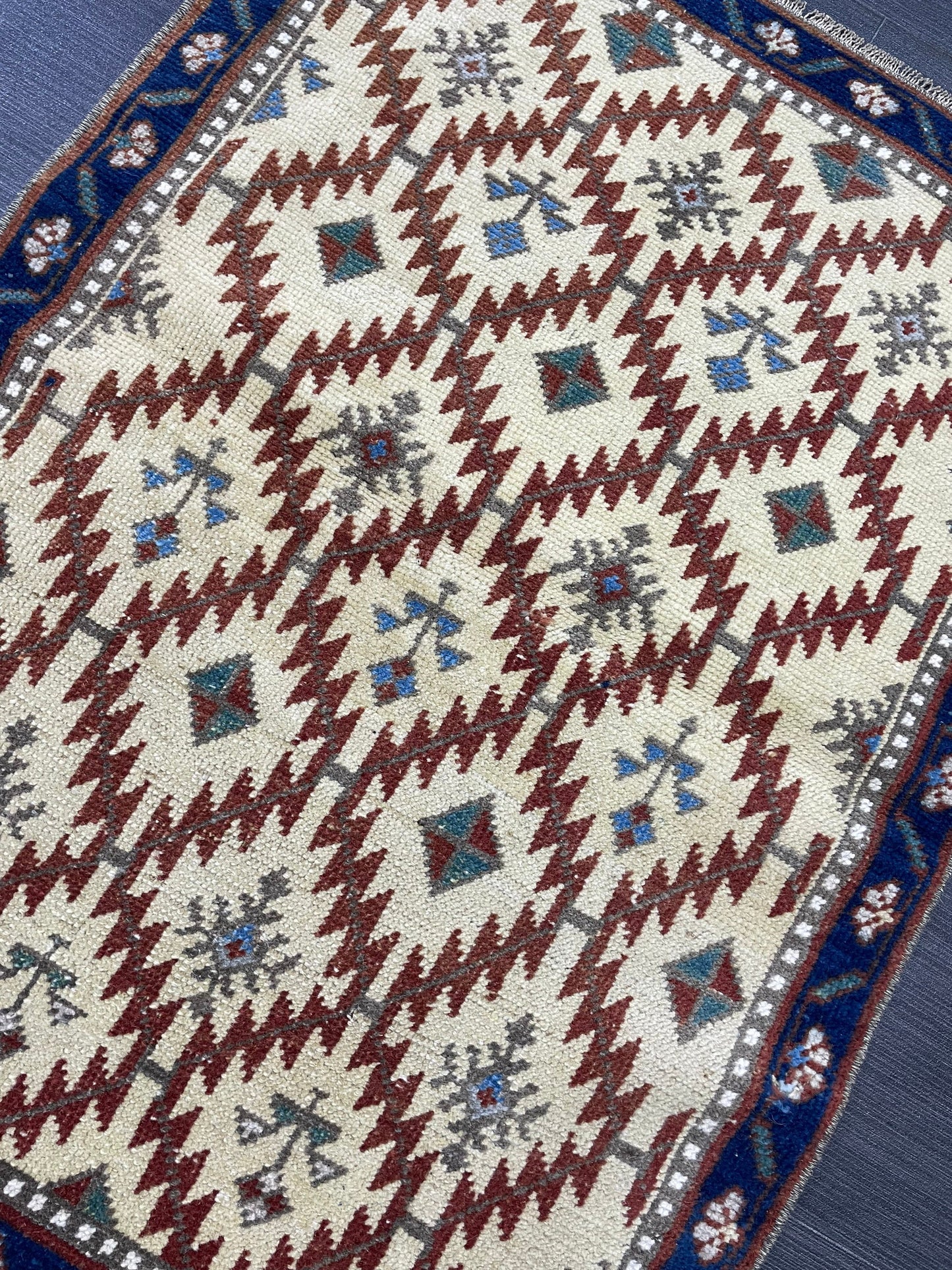 Muted Rug 2.2 x 3 Natural Wool Handmade Rug, Oushak Rug, Rustic Rug, Boho Rug, Turkish Rug, Farmhouse Rug, Vintage Rug, Wool rug