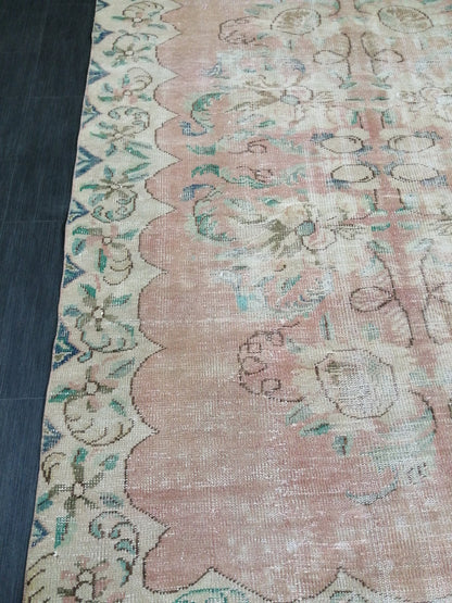 Distressed Vintage Rug 6.2 x 7.4 Hand Made Rug, Antique Rug, Rustic Rug, Floral Rug Turkish Rug, Farmhouse Rug, Vintage Rug, Wool rug