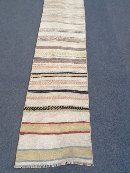 Vintage rug , flat woven kilim rug with embroidery rug, oriental carpet, vintage kilim rug wool carpet rug, flat pile rug 1'9x7 feet