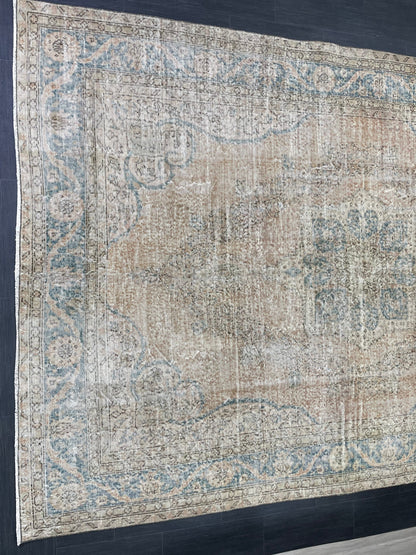 Vintage RUG Hand Knotted 7.5 x 10.6 TURKISH Rug Vintage Oushak Rug Wool Distressed Rug Handmade Rugs Vintage Turkish Rug