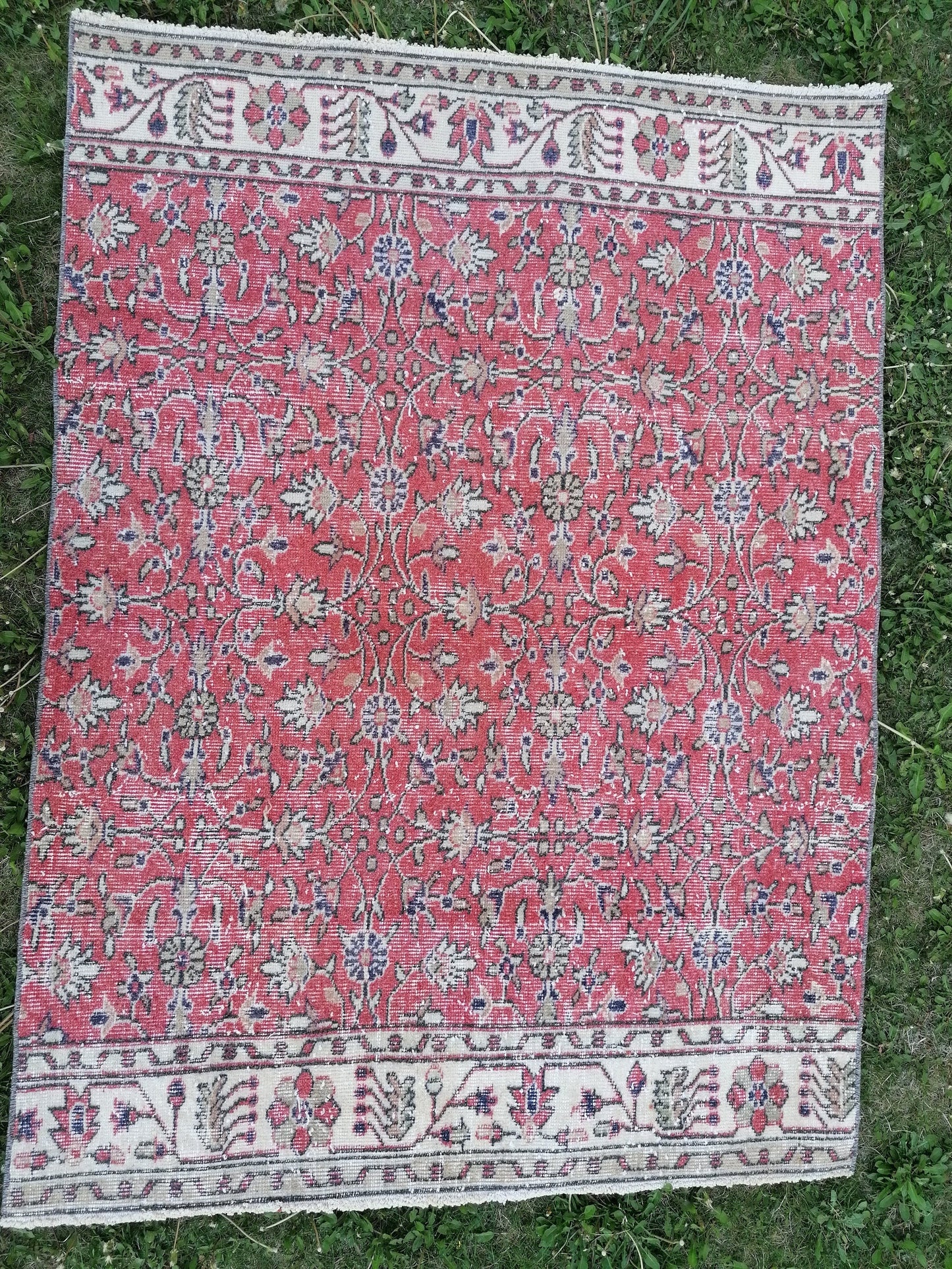 Vintage rug, turkısh vıntage rug, hand made anatolian rug 4x5'5 feet, wool rug