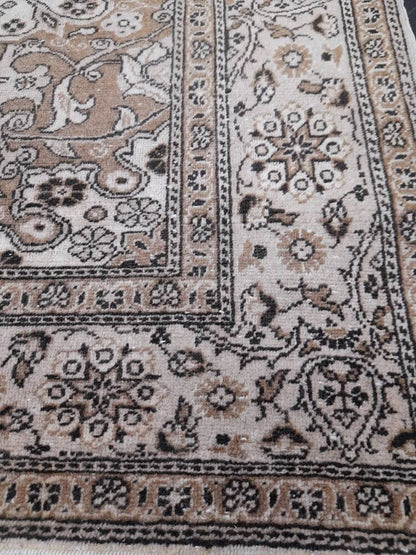 Neutral Rugs 6.4 x 9.4 Vintage Neutral Rug Muted Oushak Rug Rustic Persian Rug Turkish Rug Fine Hand Knotted Wool rug Vintage Oriental Rug