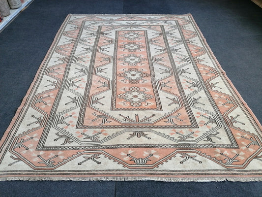 Vintage handmade wool rug 5'5x7'4 turkish rug, bohemian rug, living room rug, bedroom vintage rug, oushak rug
