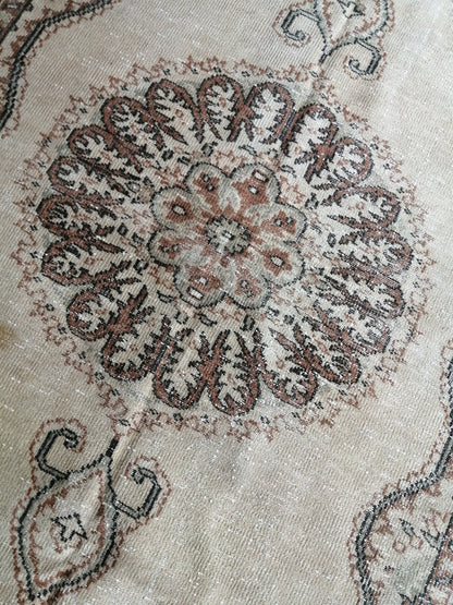 5.5 x 9.8 OUSHAK RUG TURKISH Large Oriental Rug Vintage Oushak Runner Rug Vintage Runner Rug Wool Rug Hand Made Rug Vintage Turkish Rug