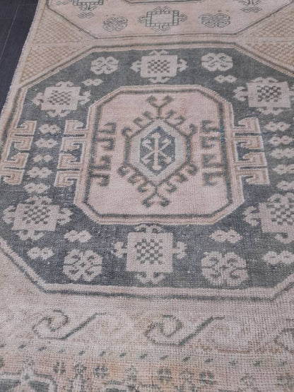 Muted Wool Vintage Runner Rug 2.5 x 9.5 Turkish Runner Rug Vintage Handmade Runner Rug Hallway Runner Rug Kitchen Runner Short Wool Runner