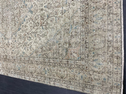Handmade Oushak Rug Vintage 5.6 x 8.9 Rug Farmhouse Rug Wool Pile Rug Rustic Rug Wool Bohemian Rug Vintage Turkish Rug Natural Rug Muted Rug