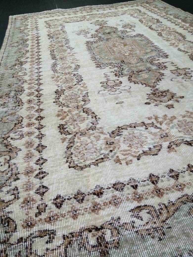 Vintage Persian Rug, Unique Motif Rug, 6x9 Persian Rug, Hand Knotted Rug, Eclectic Rug, Hand Made Rug, Living room  Rug Oriental Vintage Rug