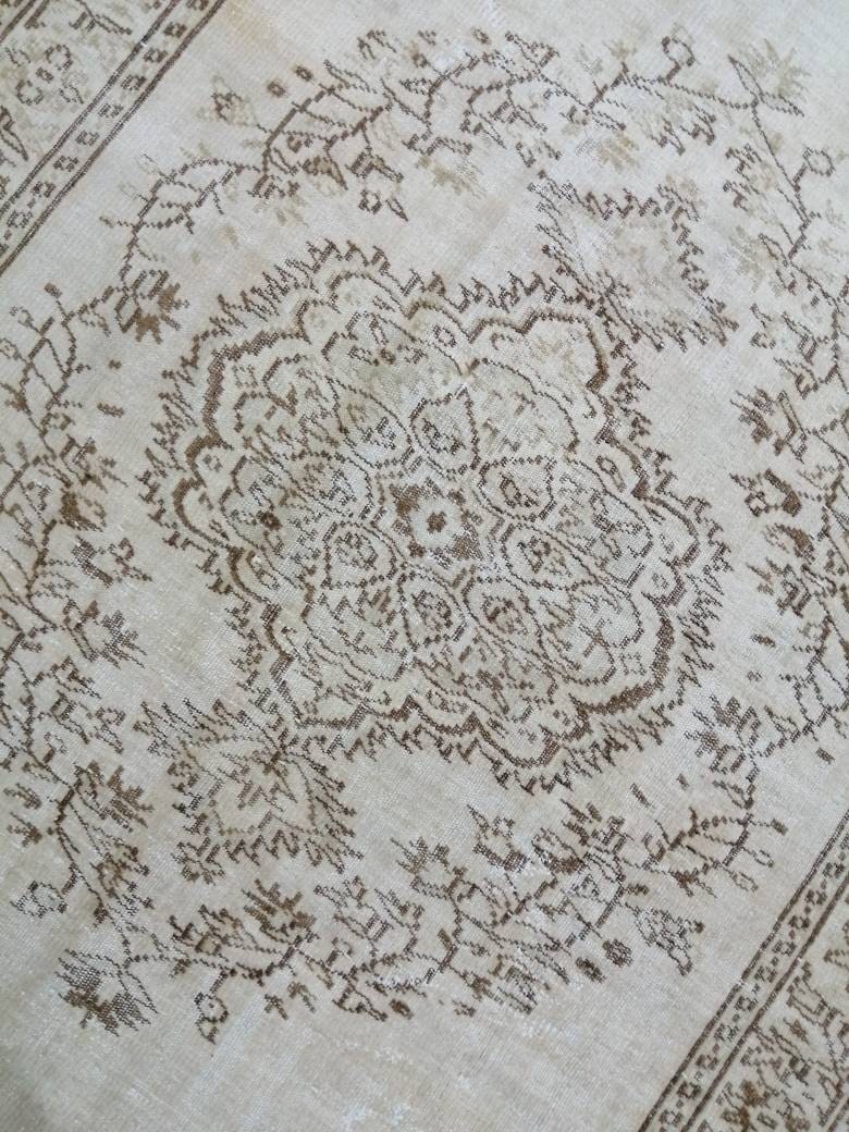 Neutral Wool Rug 5.7 x 9 Neutral Hand Made Rug, Neutral Oushak Rug, Rustic Rug, Turkish Rug, Farmhouse Rug, Vintage Rug 6x9 Neutral rug