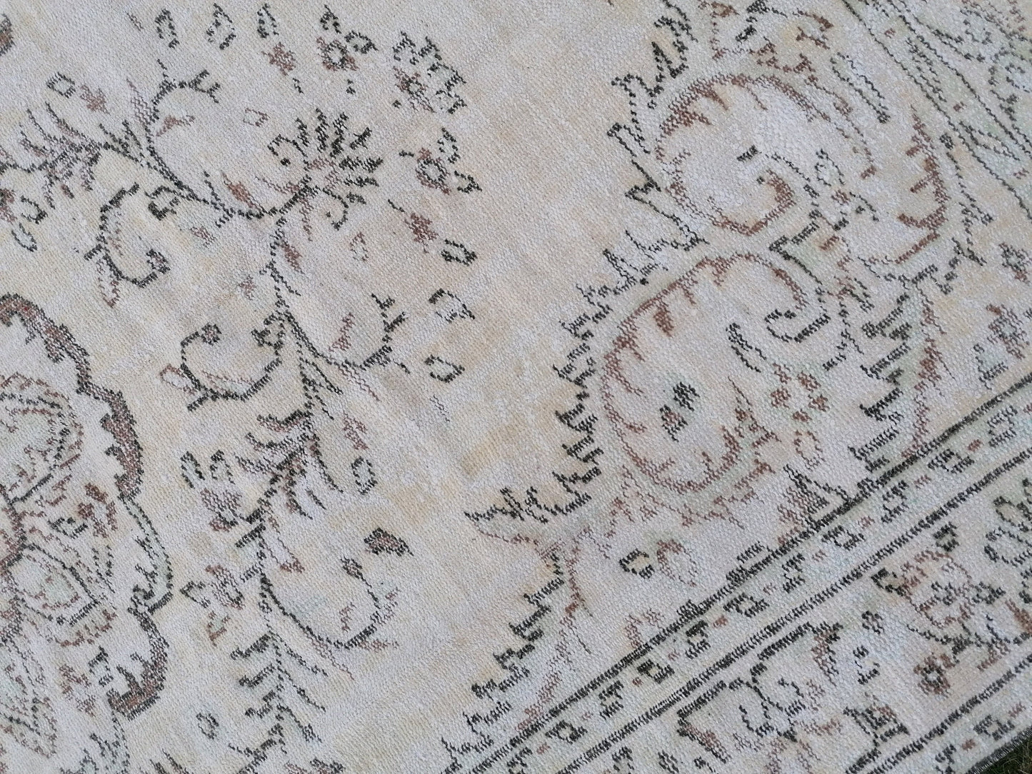 Large oushak rug, muted distressed vintage rug, faded turkish rug, neutral hand made wool rug 6x9'4 kitchen rug, bohemian rug