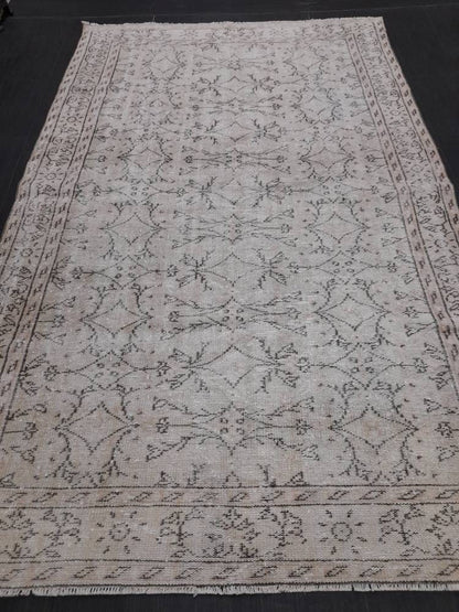 Floral Vintage Rug 6 x 9.6 OUSHAK RUG TURKISH Oushak Rug Vintage Wool Oushak Rug Hand Made Rugs Vintage Turkish Rug Neutral Rug