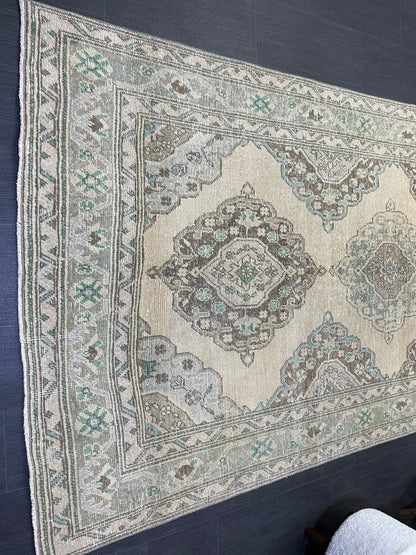 Muted Persian Runner Rug, Muted Vintage 4.7 x 12.5 Runner Rug, Hallway Runner Rug, Kitchen Runner Rug Wool Runner Rug, Handmade Runner Rug