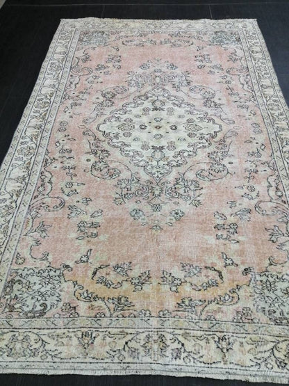 Soft Pink Vintage Turkish Rug 5.2 x 8.9 Vintage Persian Rug Muted Oriental Rug Wool Oushak Rug Hand Made Rugs Vintage Turkish