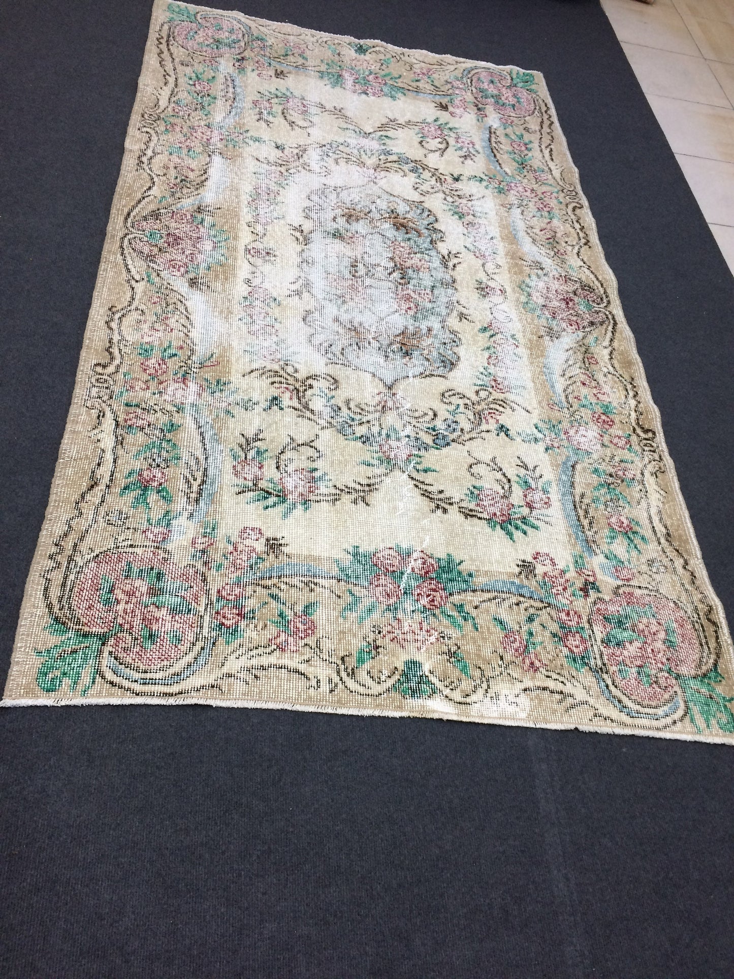 Vintage Rug Hand Made Oushak Rug Distressed  Rug Wool Turkish Rugs