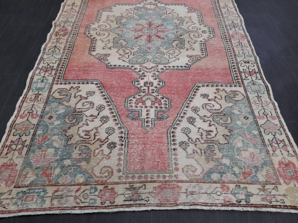 Hand Knotted Rug  4.4 x 7.3 Vintage Rug Red Turkish Rug, Farmhouse Rug, Handmade Vintage Oriental Rug, Wool Hand Knotted rug