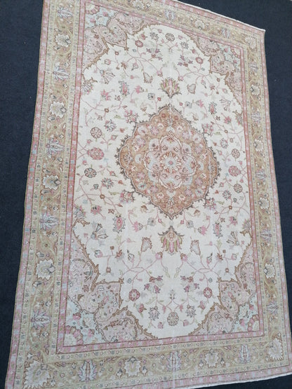 10'2x6'7  large size rug, muted vintage rug