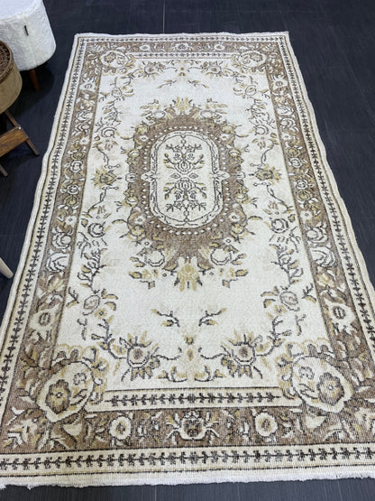 Neutral Rug, Persian RUG, TURKISH 4x7 Rug, Hand knotted Rug, Oriental Rug, Vintage Rug, Handmade Rug, Antique Rug, Oushak Rug, woven rug.