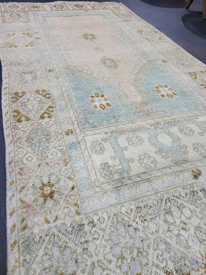 OUSHAK RUG, TURKISH 2.9 x 5.2 Antique Rug,  Vintage  Rug, Antique Rug Wool Handknotted Rug,  Handmade Rug,Vintage Turkish Rug