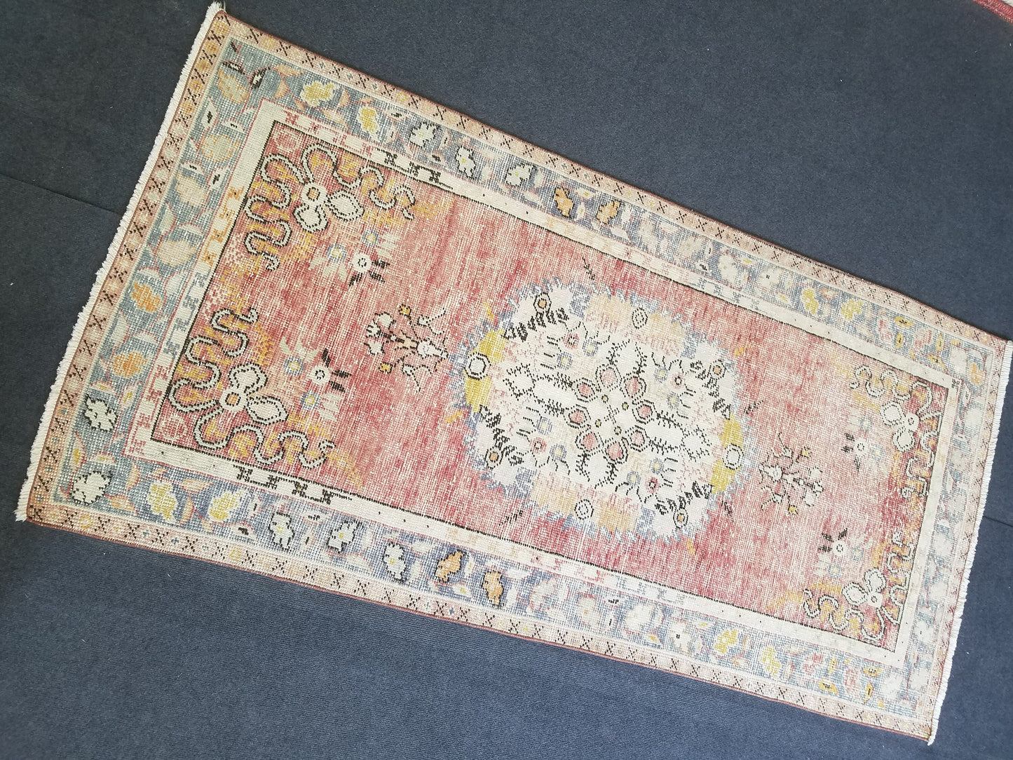 Vintage turkish rug 3'3x6'8 vintage wool rug, are oushak rug