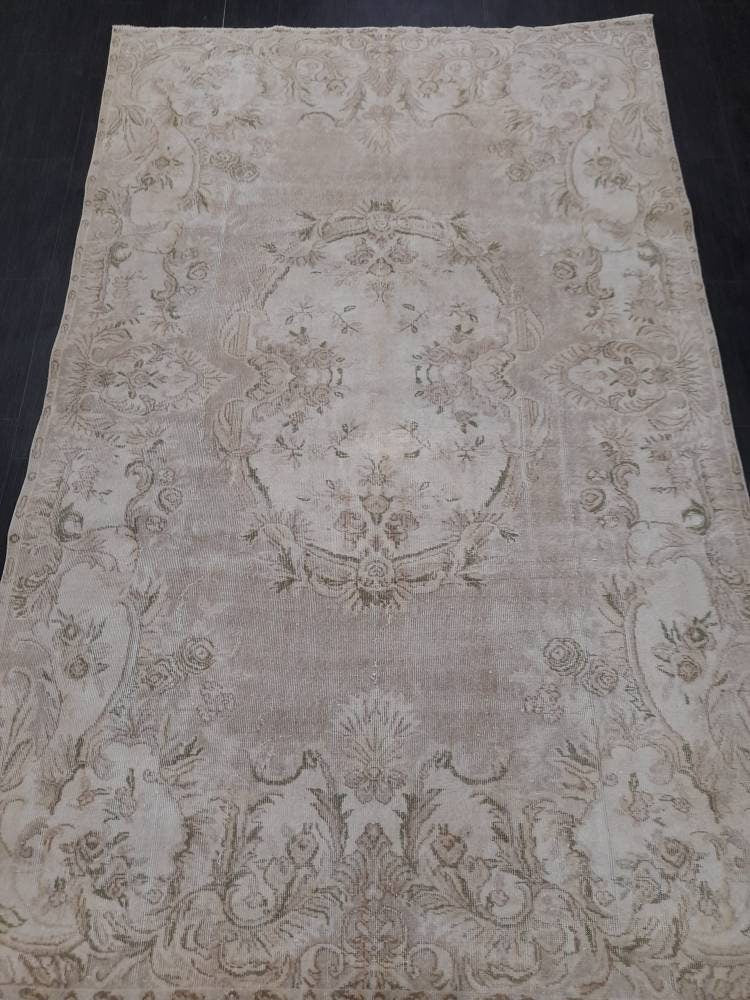 Muted Turkish muted Vintage Antique Rug Vintage Wool Muted Oriental Rug 6.3 x 9.8 Hand Made Rug Hand Knotted  Rug Neutral Wool on wool rug