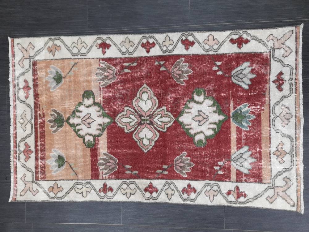 Floral Vintage Rug 2.7 x 4.6 Rug  Oushak Rug, Wool Oriental Rug Hand Made Rug Persian Rug, Vintage Turkish Rug Hand Knotted Wool Rug